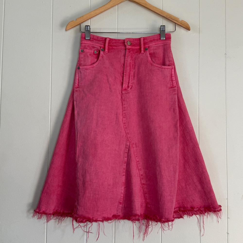 Free People Women Peyton Denim Midi Skirt Boho Frayed Hem Size 4 Retro Festival